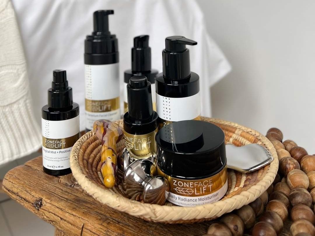 Zone face lift products. Facial gua sha. Facial reflexology. Relaxation. Balance and wellbeing. Look younger. confidenec