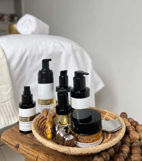 Zone face lift products. Facial gua sha. Facial reflexology. Relaxation. Balance and wellbeing. Look younger. confidenec